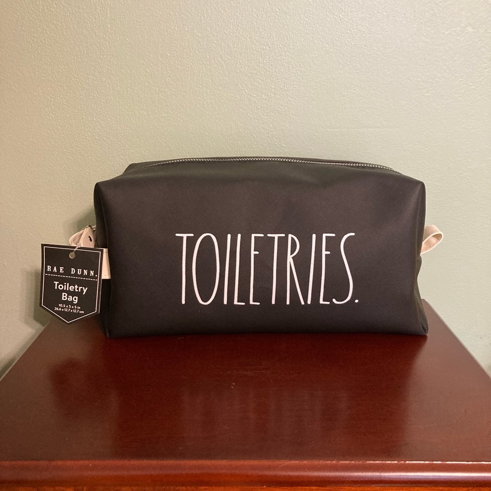 ☘️NWT! Rae Dunn Toiletries Dual Sided Bag